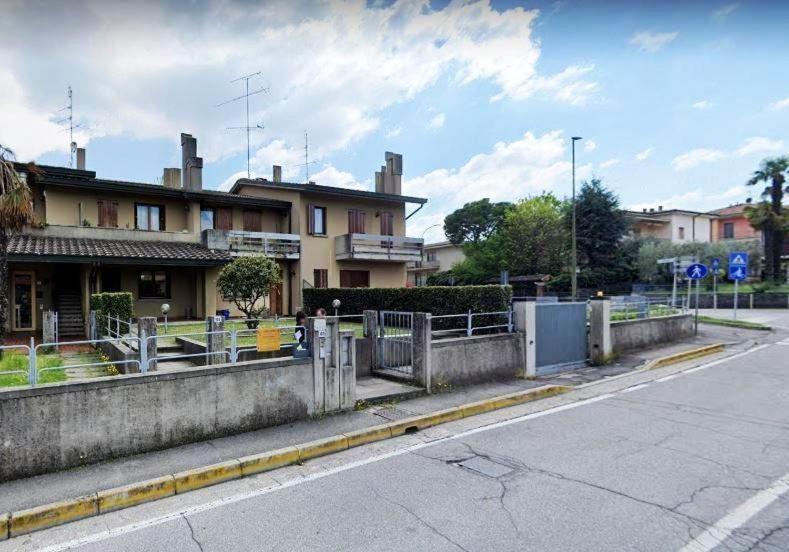 Il Giardino Di Anastasia Desenzano del Garda Bagian luar foto